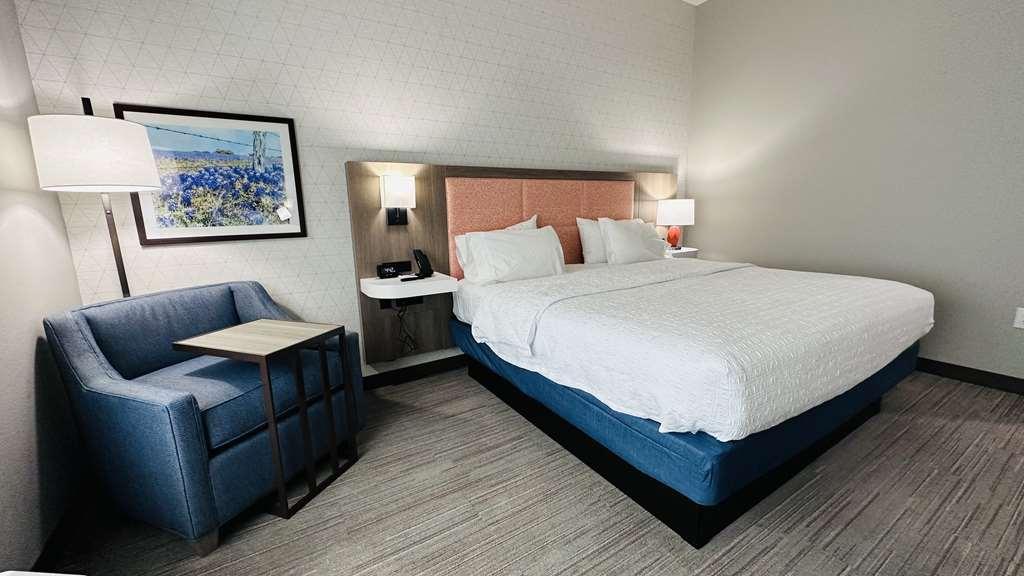 Hampton Inn & Suites Weatherford, Tx Room photo