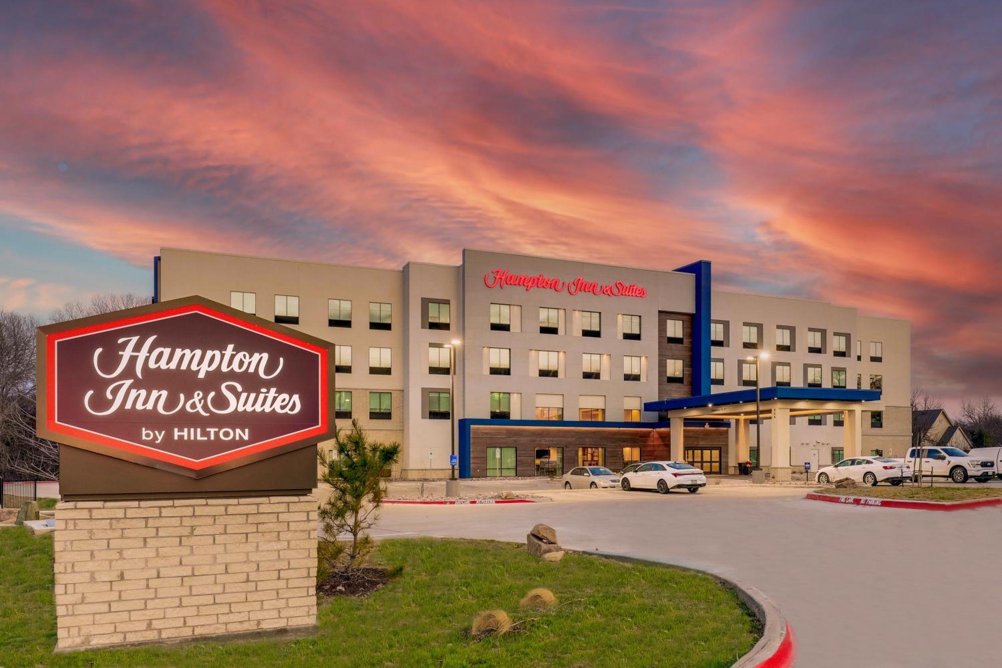Hampton Inn & Suites Weatherford, Tx Exterior photo